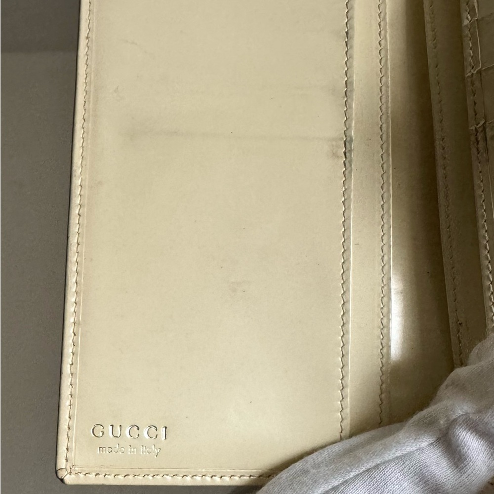 Gucci Women's Tom Ford Interlocking GG White Patent Leather Continental Wallet - Picture 5 of 16